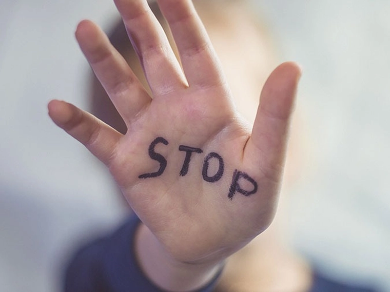 SZCoachingTraining - Lösungsorientiertes Coaching in Veränderungsprozessen - Hand sagt Stopp